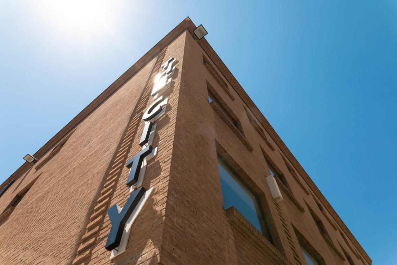 The City Hotel Ancona Bagian luar foto